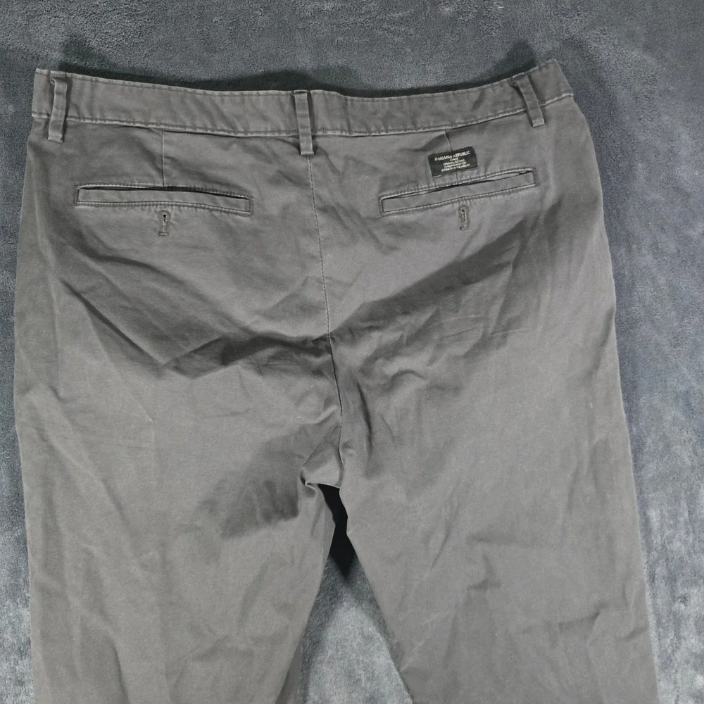 Banana Republic Slim‎ Fit Gray Chino Pants Mens Size 36x32 Casual